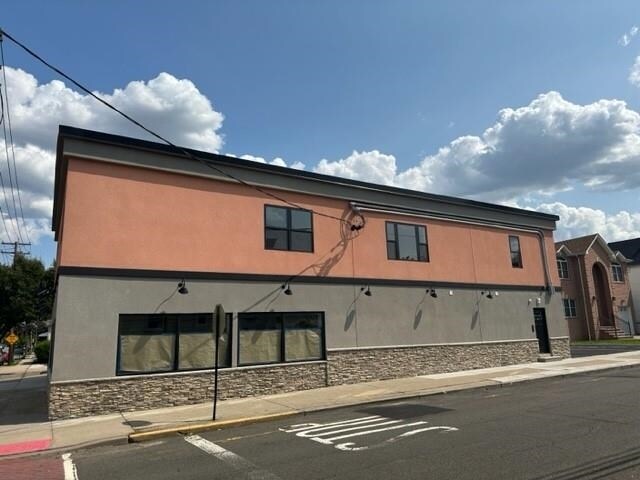 Building Photo - 315 Centre Ave