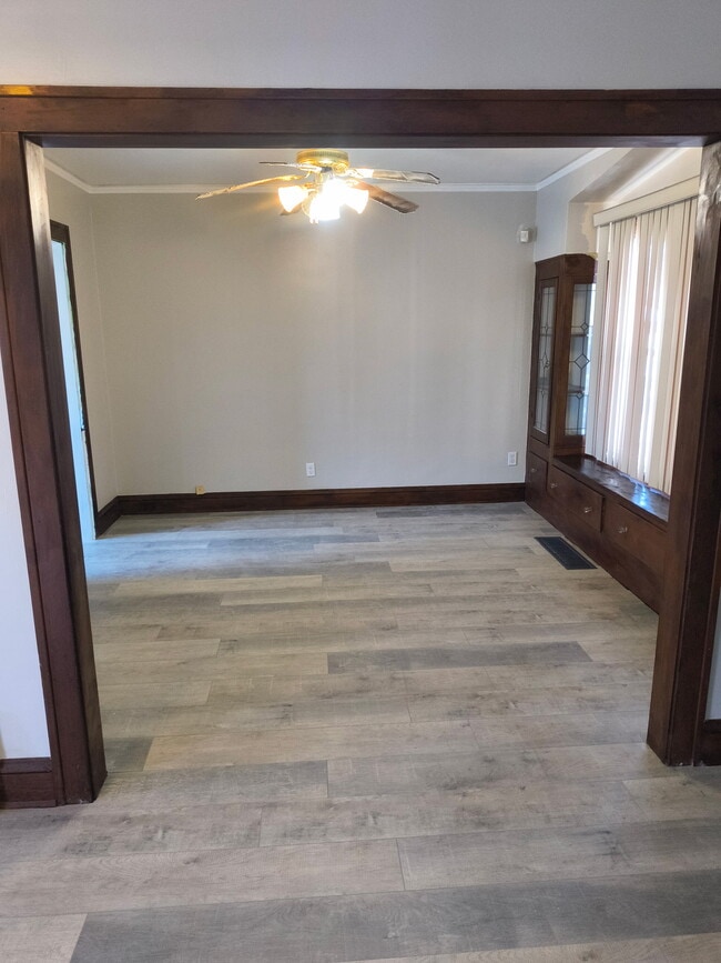 Building Photo - 11621 Havel Ave