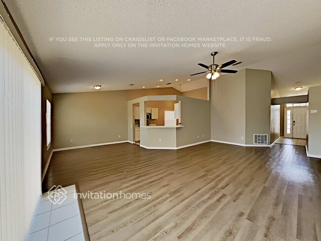 Foto del edificio - 10467 Hallmark Blvd