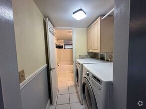 Building Photo - 30436 Poinciana Rd