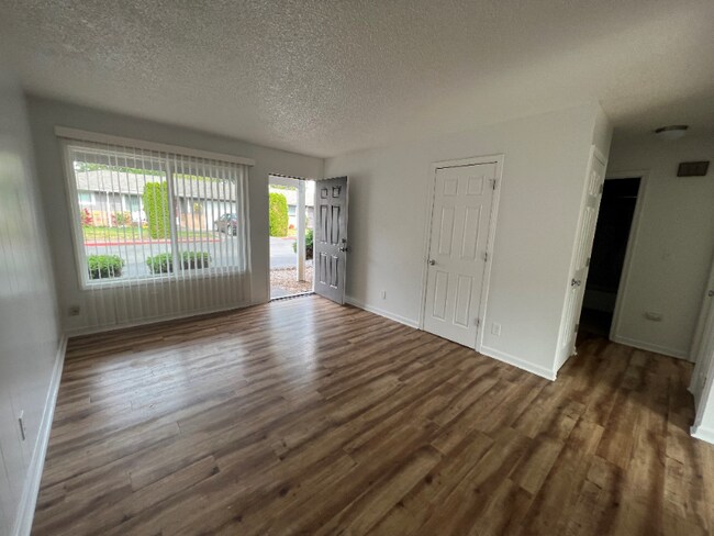 Foto del edificio - 18100 SW Shaw St