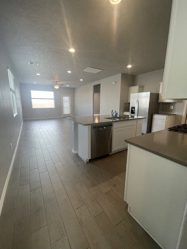 Foto del edificio - 4839 Blackburn Rd NE