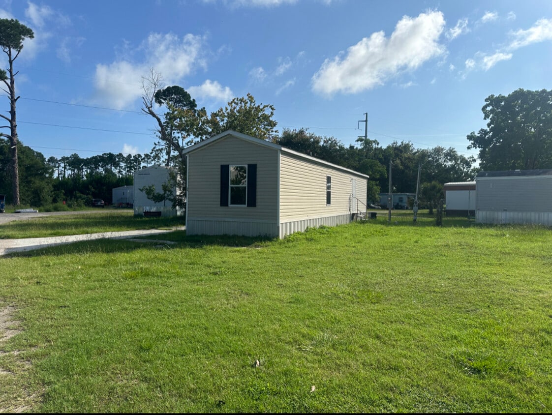 Primary Photo - 4200 W 19th St