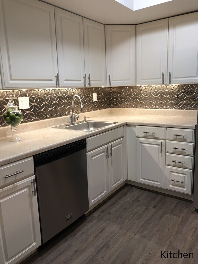 Foto del edificio - 57 Shannon Dr