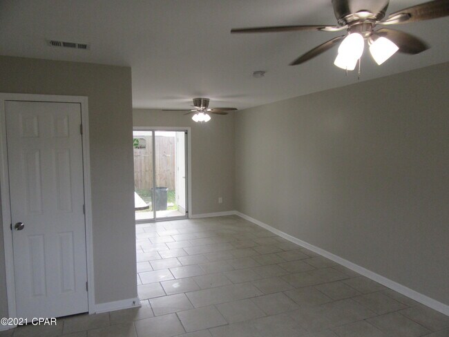 Foto del edificio - 2920 Sequoia Ave