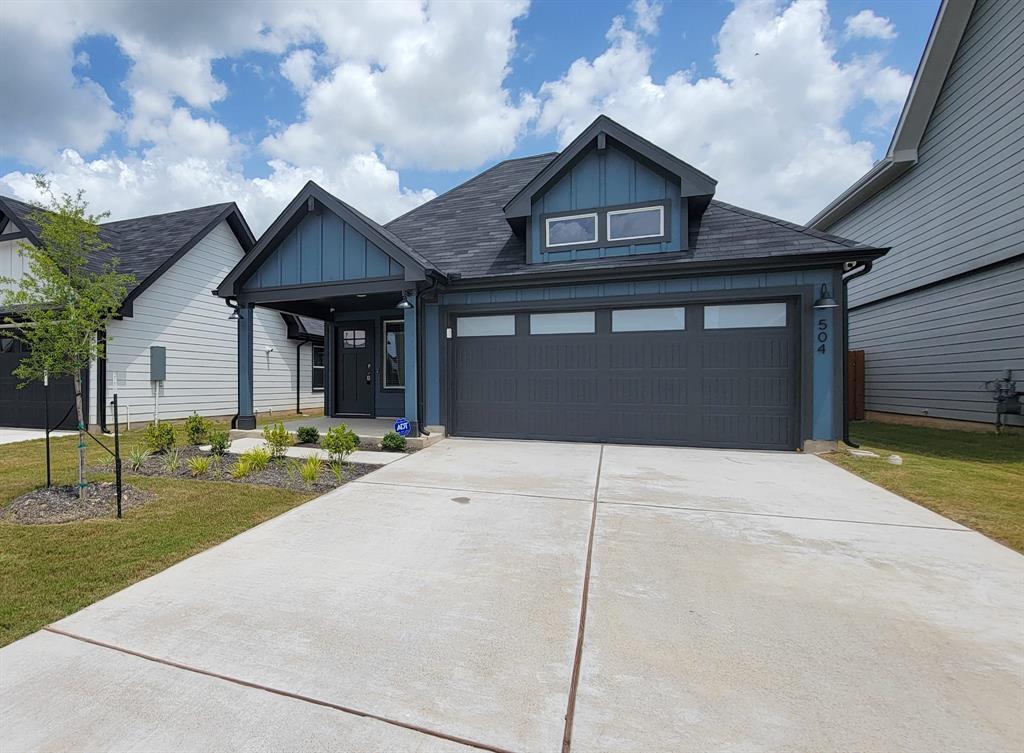 Primary Photo - 504 Sandringham Lp