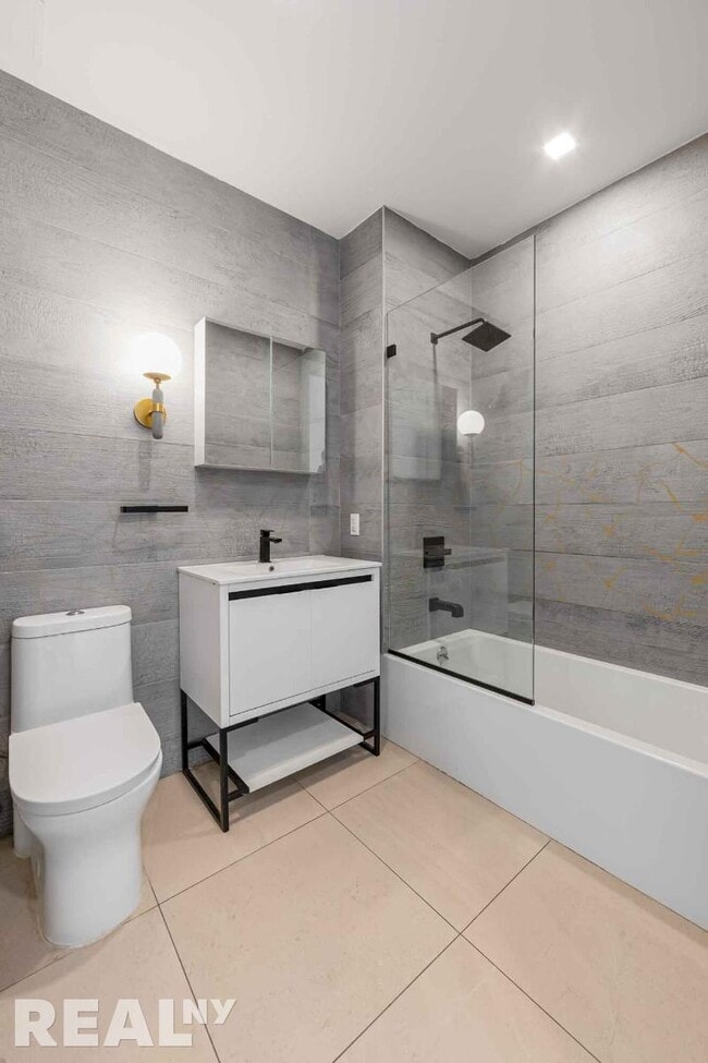 Building Photo - 1801 Broadway