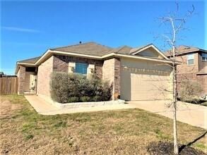 Building Photo - 409 Sabina Dr