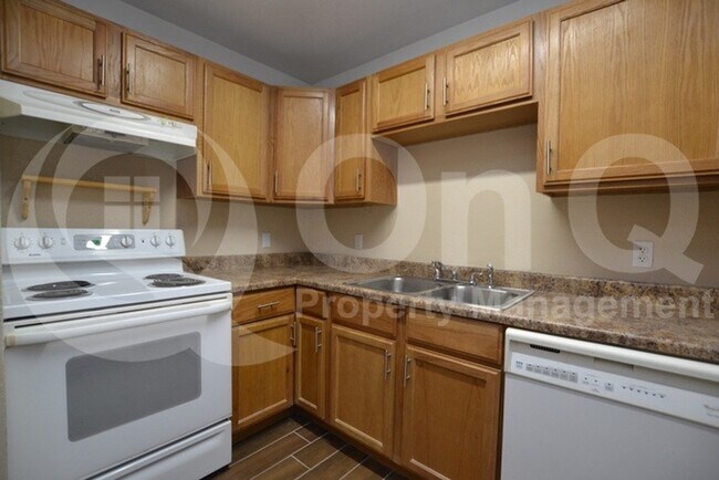 Foto del edificio - 2824 W Louise Dr