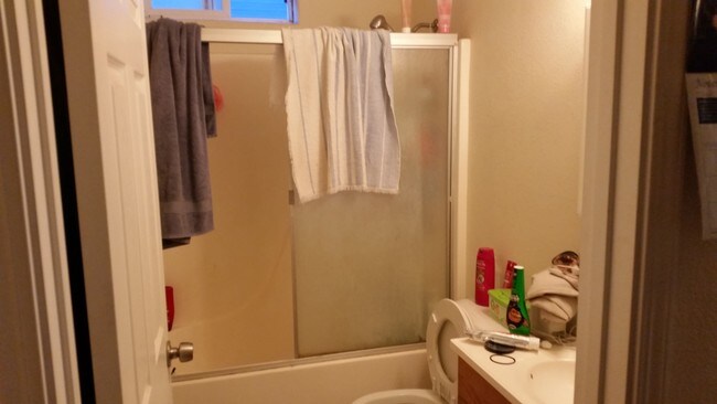 Apt C Bath - 47 Main St