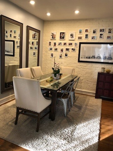 Foto del edificio - 2202 W Granville Ave