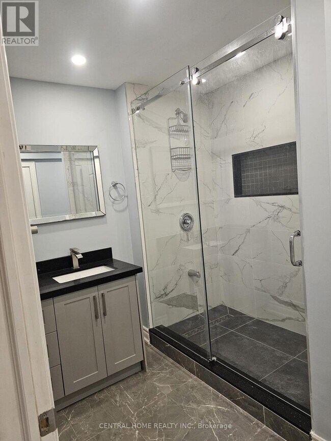 Building Photo - 45 Wildmoor St