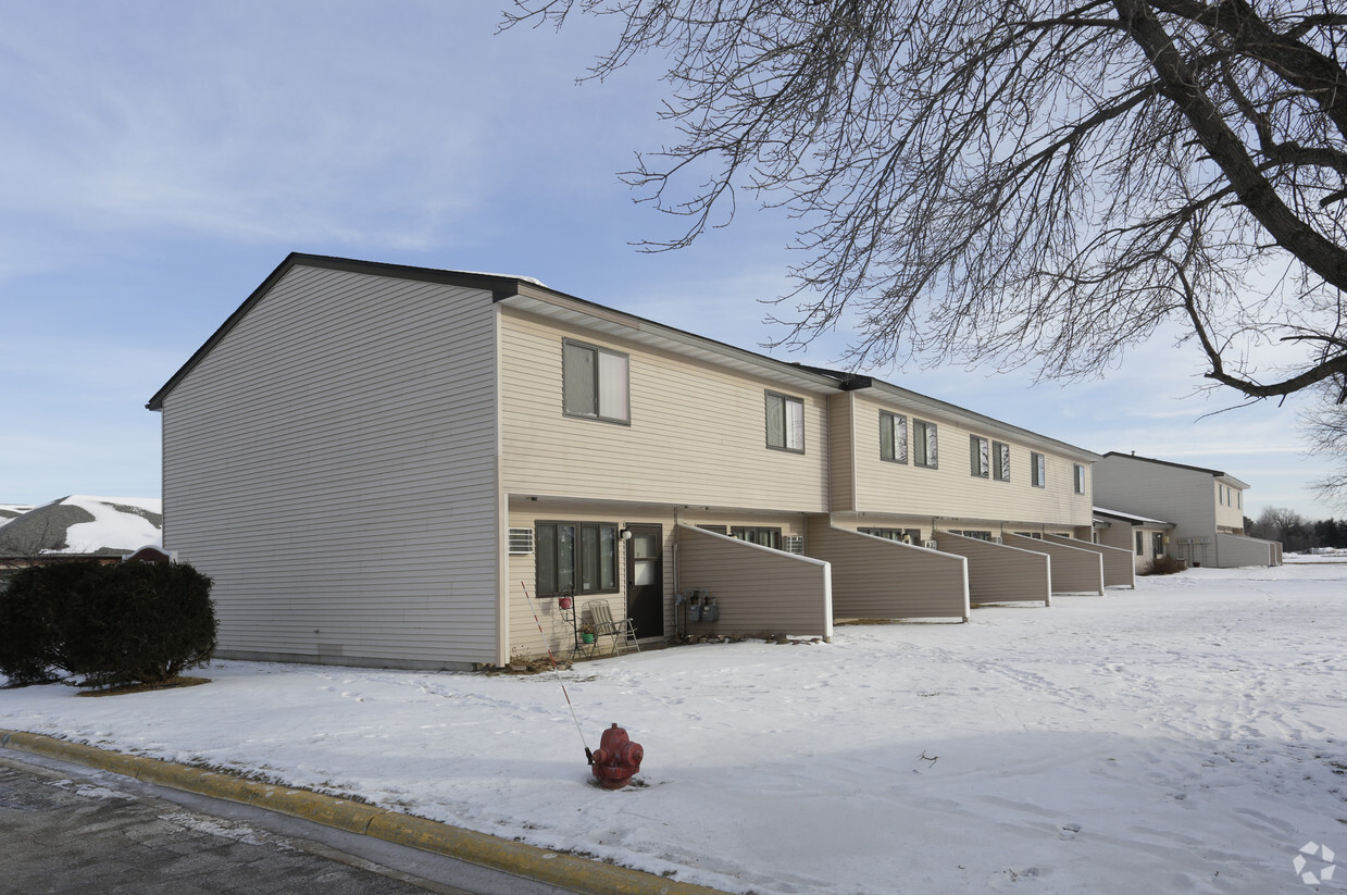 Building Photo - Rush Riverview Apartments