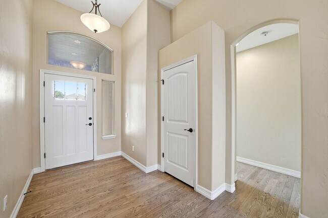 Foto del edificio - Fabulous Northern Colorado Springs Location! Academy School District 20!