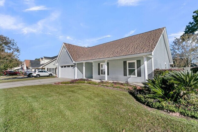 Foto del edificio - 111 Hopper Dr