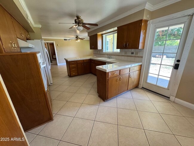 Foto del edificio - 2309 N 81st Way