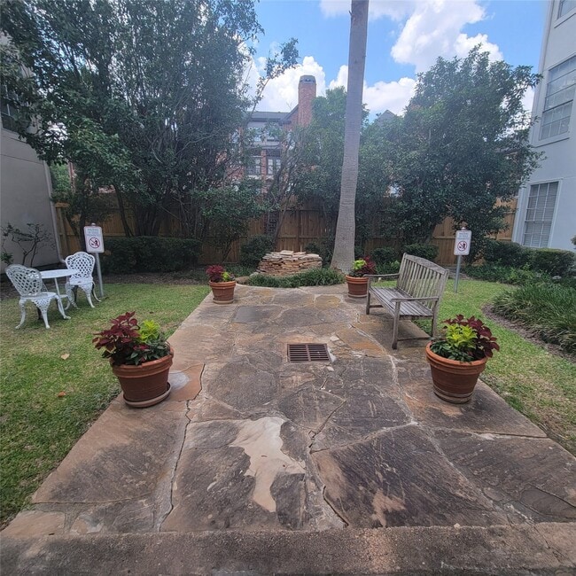 Building Photo - 2333 Bering Dr