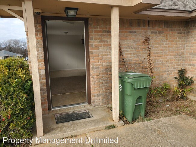 Building Photo - 2 br, 2 bath House - 306 Shady Valley Dr