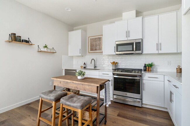 Foto del edificio - 2355 Victoria Ave