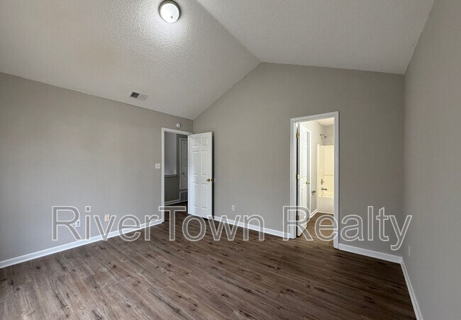 Foto del edificio - 7986 Marsha Woods Dr