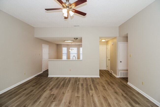 Building Photo - 6731 Kimberly Dr