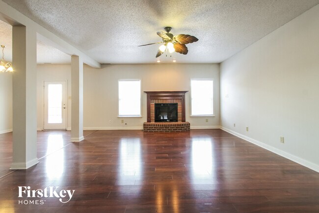 Building Photo - 2924 Hearthside Dr
