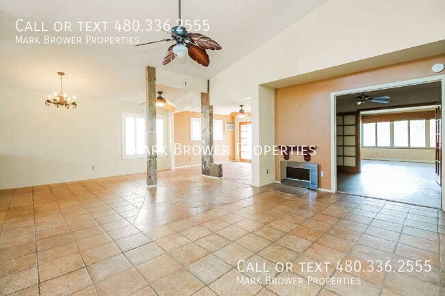 Building Photo - 4169 W Gary Dr