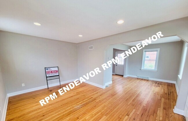 Foto del edificio - Modern Charm in University City: Your Idea...