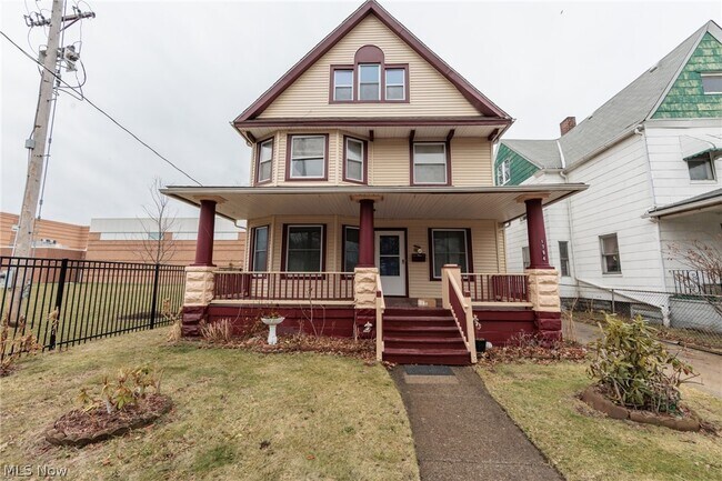 Building Photo - 1794 W 54th St