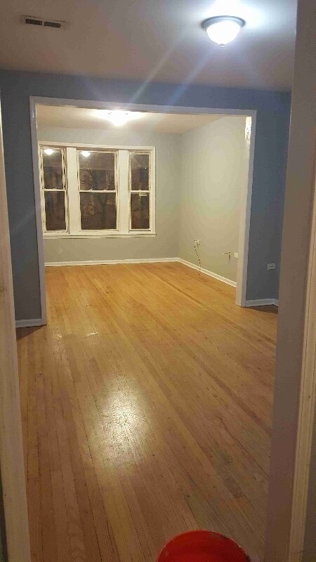 Foto del edificio - 3418 W Armitage Ave