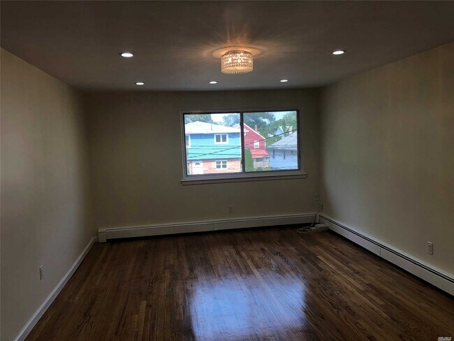 Building Photo - 85 Hickory Rd