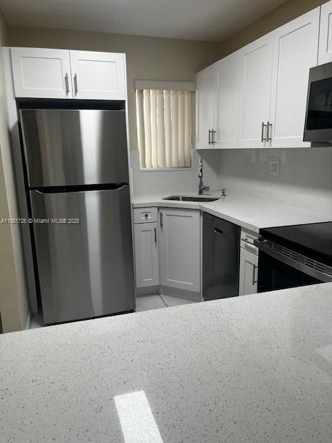 Building Photo - 2740 W 76th St