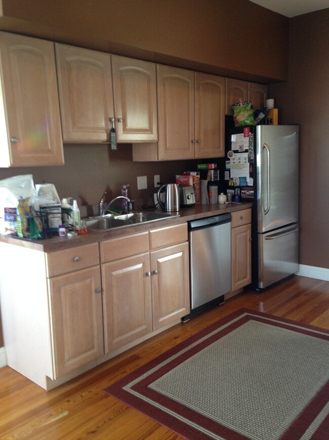 Kitchen - 12 NW Front St