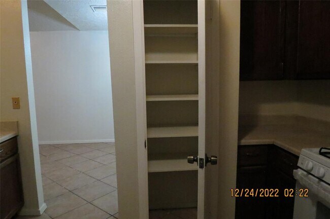 Foto del edificio - 16647 Gold Ridge Ln