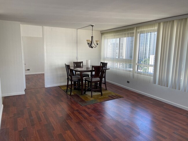 Foto del edificio - Fairway Manor ... 2 bedroom/Pets OK!