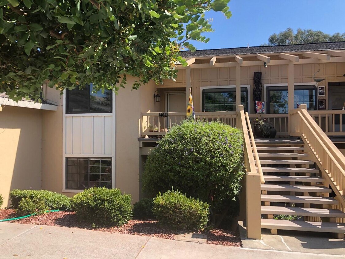 Foto del edificio - 5039 Cribari Vale