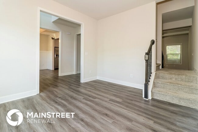 Building Photo - 657 Overlook Gln Dr