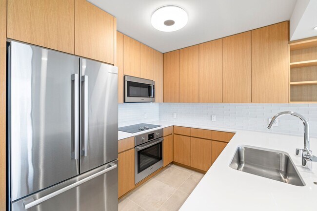 Building Photo - 2325