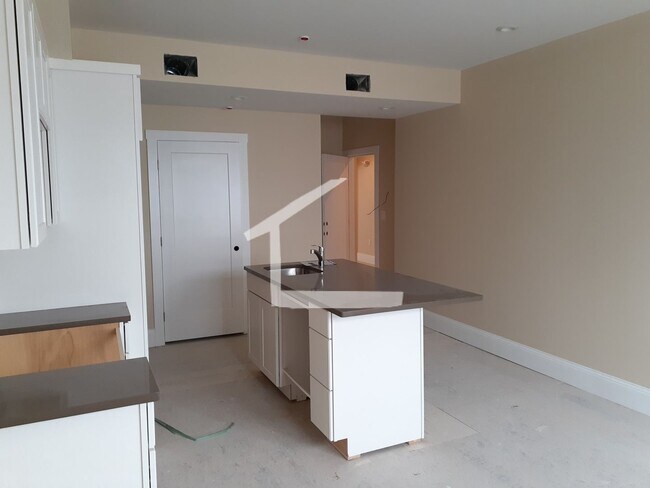 Building Photo - Great 3 bed, 2 bath!