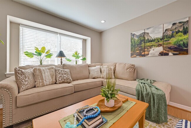 Foto del edificio - 5330 Hialeah Dr