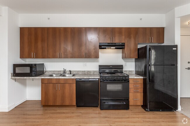 1HAB, 1BA - 672 ft² - Commonwealth