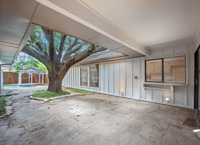 Building Photo - 3912 Saddlehead Dr