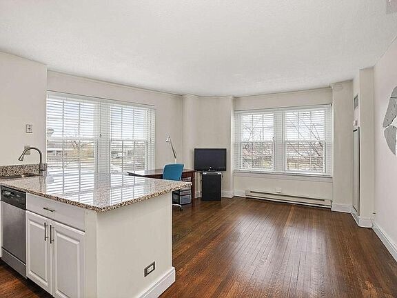Foto del edificio - 534 Beacon St