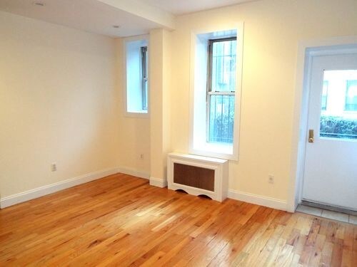 Primary Photo - 410 W 44th St