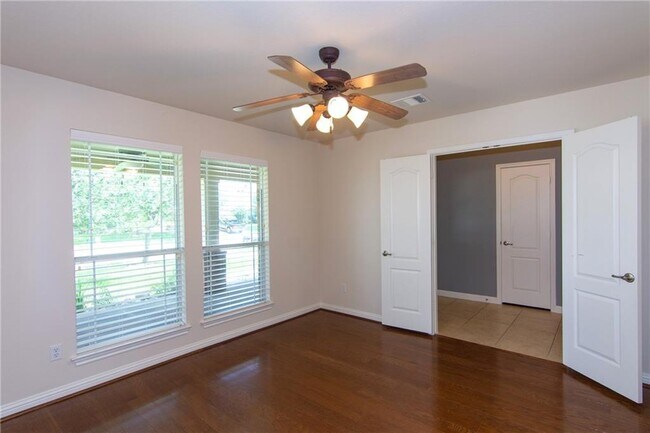 Building Photo - 705 Wood Mesa Ct