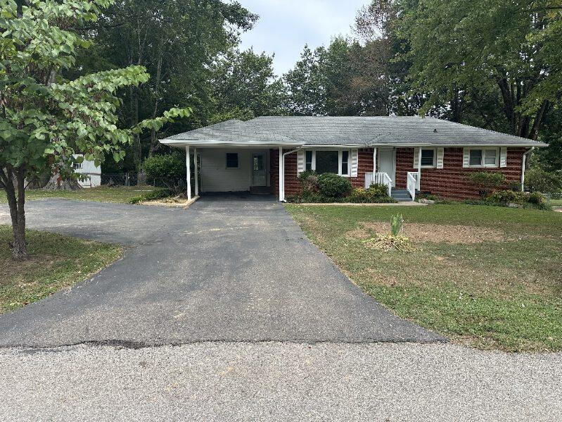 Foto principal - "Charming 3-Bedroom, 2-Bath in Paris, TN –...