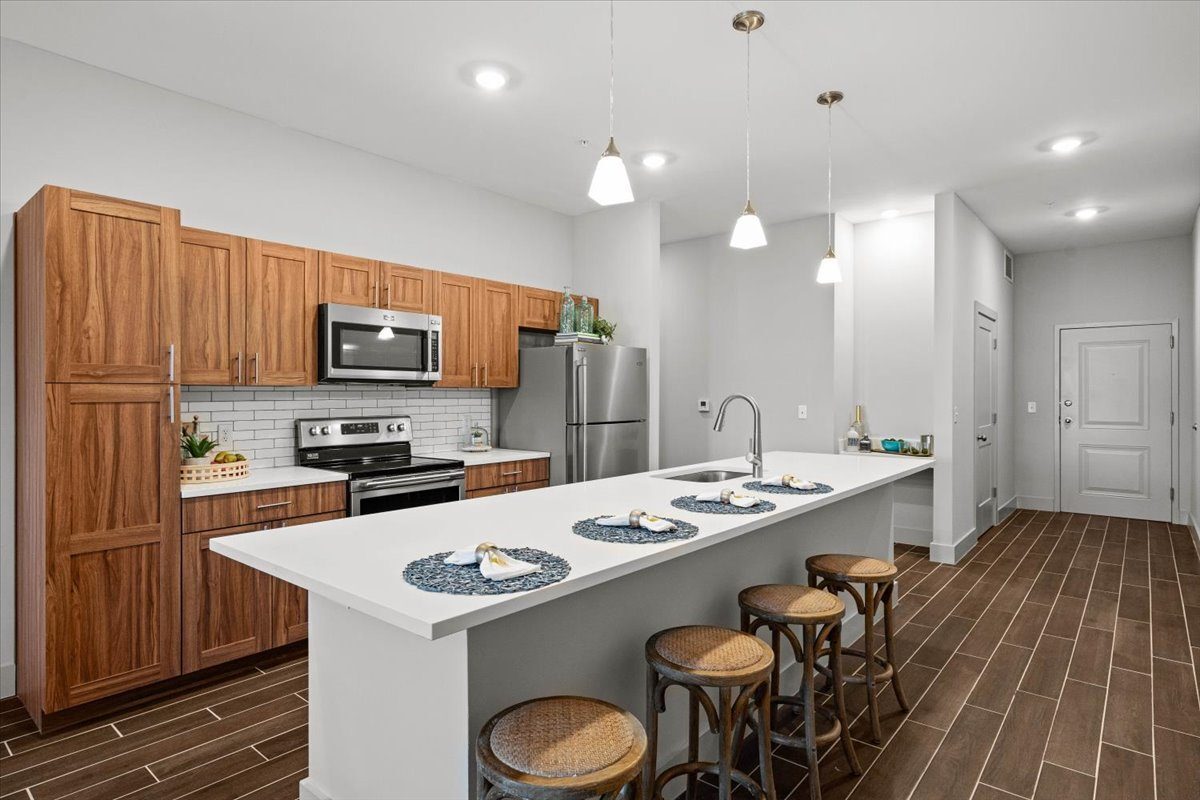 The Halston Apartments in Overland Park, KS