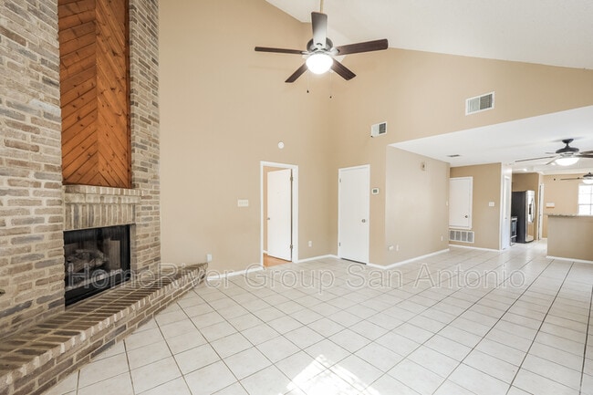 Building Photo - 6455 Brookway Dr