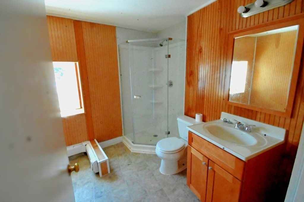 Building Photo - 262 Main St