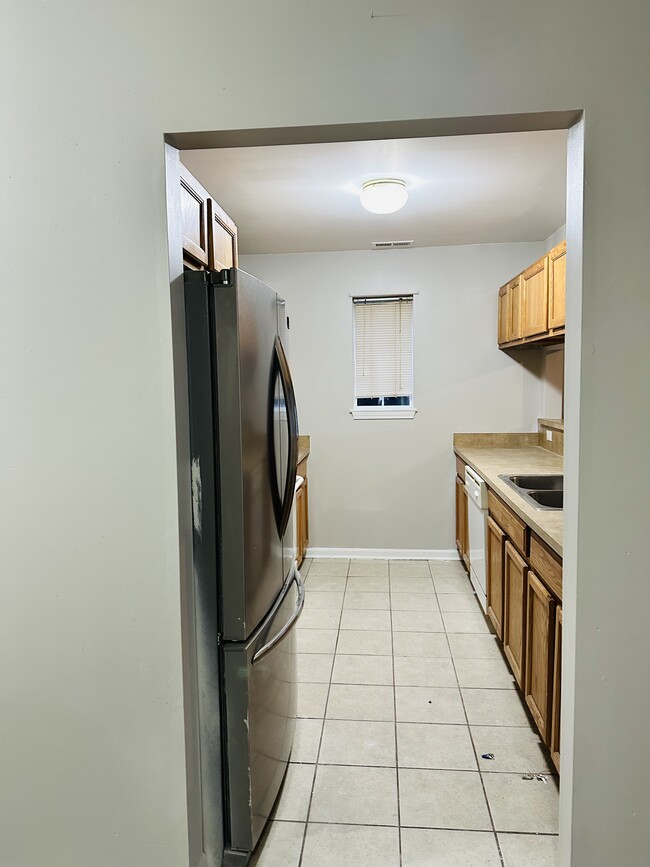 22063 Fairlane Blvd Unit 22063 Fairlane Blvd, Woodhaven, MI 48183